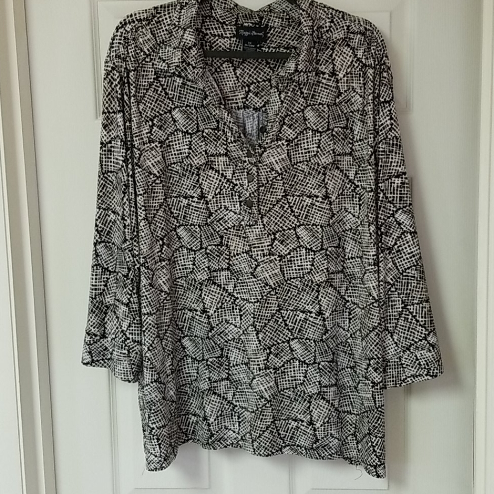 Maggie Barnes top